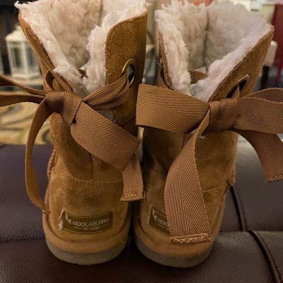 Girls size 2 Koolaburra by UGGS…True to size - Picture 4 of 5